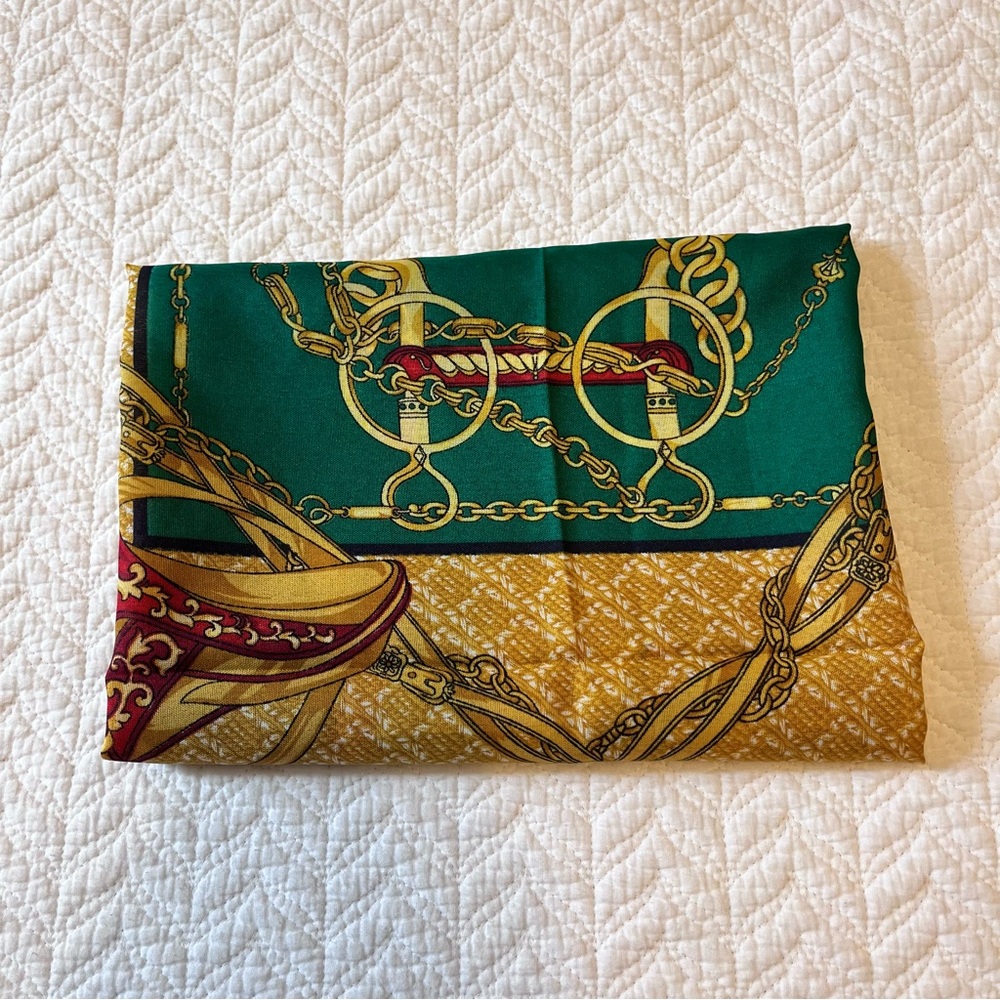 Vintage Square Gold Luxury Hardware Print Pattern Scarf 30" x 30" - Picture 12 of 13